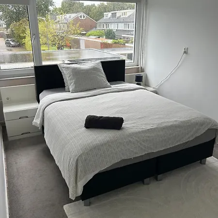 3 Bedroom House Great Views * Bergen